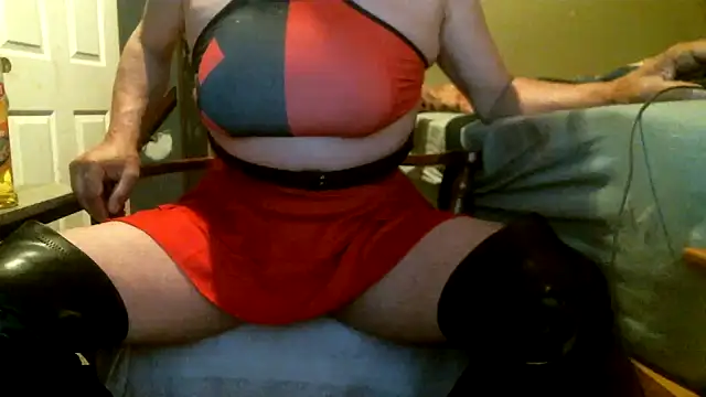 Snapshot of sissyslave1999 chatting on 06/24/26, 03:05 sissyslave1999 online show from 06/24/26, 03:05