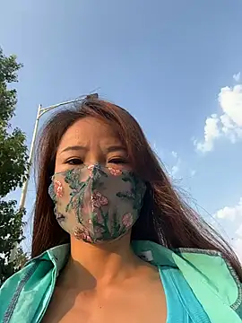 kiss loo online show from 07/24/26, 11:25