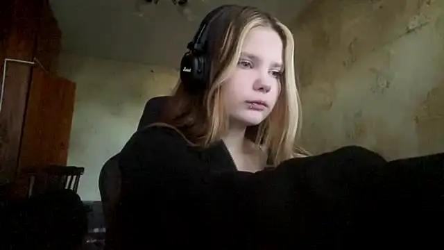 Snapshot of SusanaLeichty chatting on 06/09/26, 05:30 SusanaLeichty online show from 06/09/26, 05:30