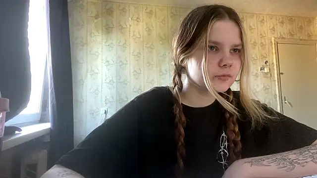 SusanaLeichty online show from 07/17/26, 02:56