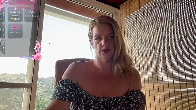 Sexy Nicolette Dutch online show from 07/11/26, 07:44