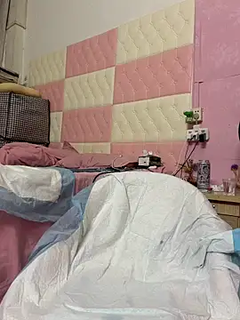 qinqin520 online show from 07/06/26, 09:17