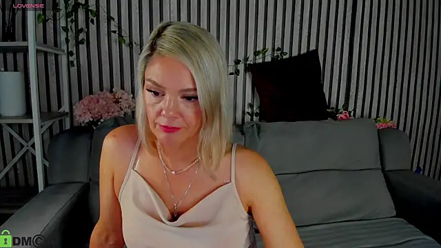 Snapshot of Betty_Brock chatting on 06/02/26, 01:18 Betty Brock online show from 06/02/26, 01:18