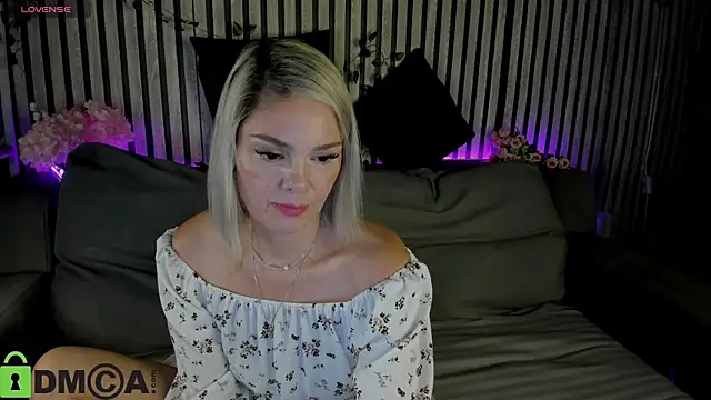 Snapshot of Betty_Brock chatting on 06/09/26, 01:06 Betty Brock online show from 06/09/26, 01:06
