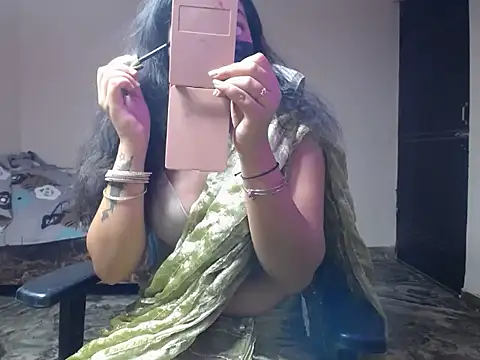 Snapshot of Flirty_Apsara chatting on 06/06/26, 06:23 Flirty Apsara online show from 06/06/26, 06:23