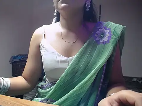 Snapshot of Flirty_Apsara chatting on 06/08/26, 06:41 Flirty Apsara online show from 06/08/26, 06:41