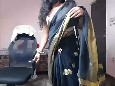 Snapshot of Flirty_Apsara chatting on 06/13/26, 03:32 Flirty Apsara online show from 06/13/26, 03:32