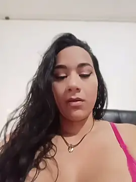 Snapshot of alessiavixen1 chatting on 06/10/26, 12:37 alessiavixen1 online show from 06/10/26, 12:37