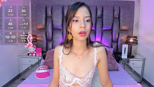AriRose online show from 07/27/26, 12:01