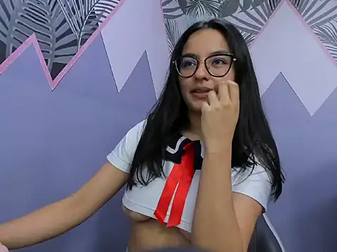 AuroraGreyy online show from 06/08/26, 12:27