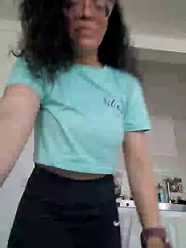 Snapshot of LUCI_LOVE chatting on 12/03/24, 03:22 LUCI LOVE online show from 12/03/24, 03:22