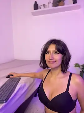 Snapshot of Frrancesca_ chatting on 06/12/26, 03:49 Frrancesca online show from 06/12/26, 03:49