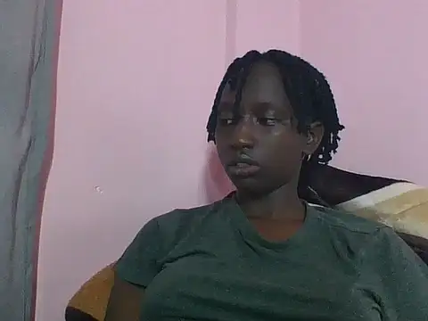 Snapshot of sexxydimples chatting on 06/03/26, 02:33 sexxydimples online show from 06/03/26, 02:33