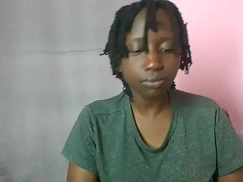 Snapshot of sexxydimples chatting on 06/12/26, 05:39 sexxydimples online show from 06/12/26, 05:39