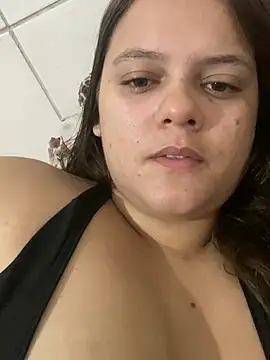 Snapshot of Laryssinha_69 chatting on 06/11/26, 01:09 Laryssinha 69 online show from 06/11/26, 01:09