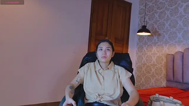 adaira31 online show from 06/15/26, 07:05