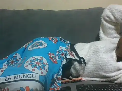 Applecute254 online show from 07/16/26, 05:08