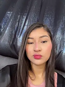 Snapshot of Aylin-fire chatting on 06/04/26, 06:14 Aylin-fire online show from 06/04/26, 06:14
