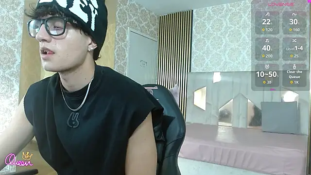 Snapshot of Kyler_tay chatting on 06/09/26, 11:44 Kyler tay online show from 06/09/26, 11:44