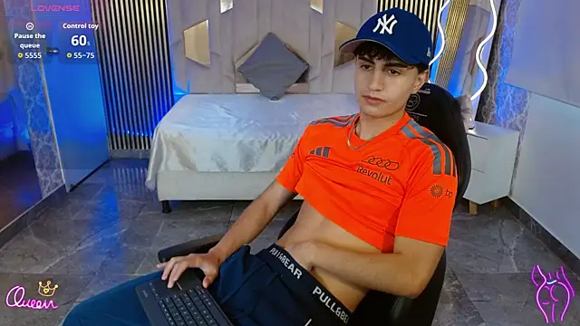 Kyler tay online show from 07/23/26, 12:03