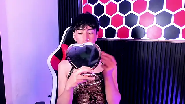 SantyFoxxs online show from 06/06/26, 03:44