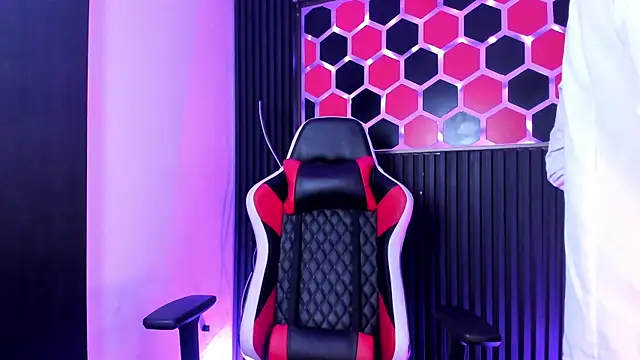 SantyFoxxs online show from 06/15/26, 03:53