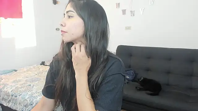 lia kos online show from 07/30/26, 08:41