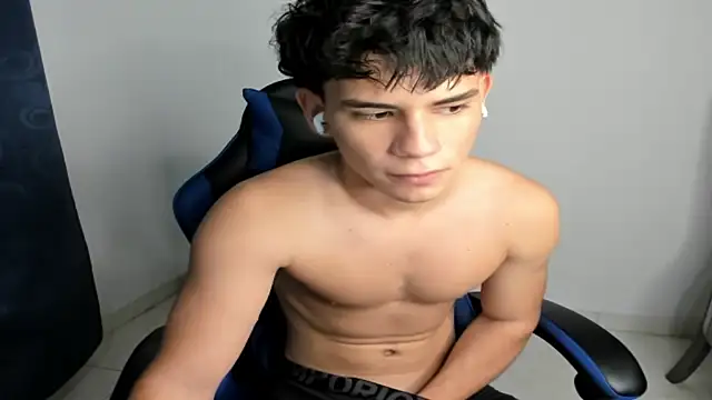 Snapshot of Adrian_hot01 chatting on 07/23/26, 04:10 Adrian hot01 online show from 07/23/26, 04:10