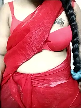 Snapshot of roopa__ chatting on 06/01/26, 02:41 roopa online show from 06/01/26, 02:41