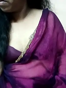 roopa   online show from 06/15/26, 01:24