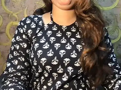 Avneet  online show from 07/27/26, 04:41