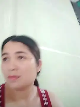 Snapshot of Giee00 chatting on 06/02/26, 09:33 Giee00 online show from 06/02/26, 09:33