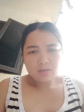 Snapshot of Giee00 chatting on 06/06/26, 01:11 Giee00 online show from 06/06/26, 01:11