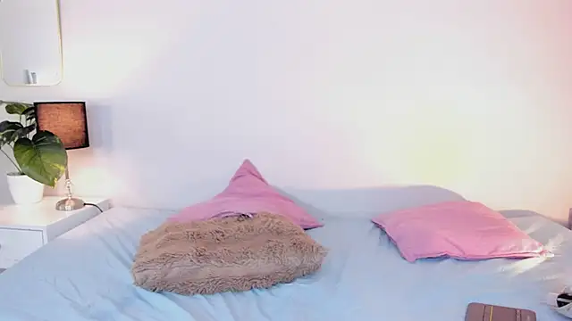 Arianmoon  online show from 06/13/26, 03:37