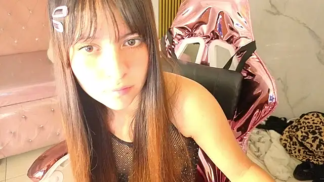 isabeau s online show from 06/23/26, 01:31