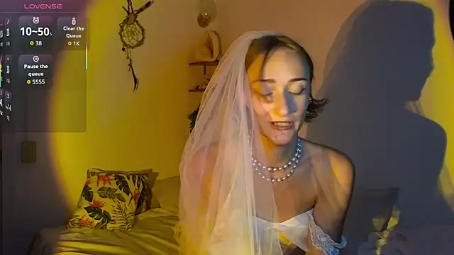 Snapshot of lexxislexxx chatting on 06/11/26, 05:33 lexxislexxx online show from 06/11/26, 05:33