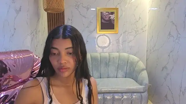 Snapshot of valentina_gomez_s chatting on 06/03/26, 02:33 valentina gomez s online show from 06/03/26, 02:33