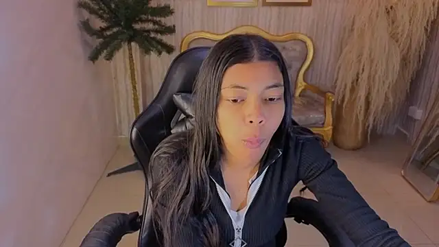valentina gomez s online show from 07/10/26, 12:52