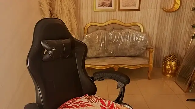 valentina gomez s online show from 07/15/26, 12:43