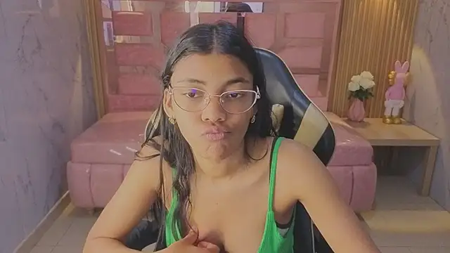 valentina gomez s online show from 07/27/26, 01:18