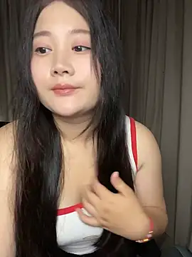 Snapshot of Luckysisi-s chatting on 05/29/26, 01:31 Luckysisi-s online show from 05/29/26, 01:31