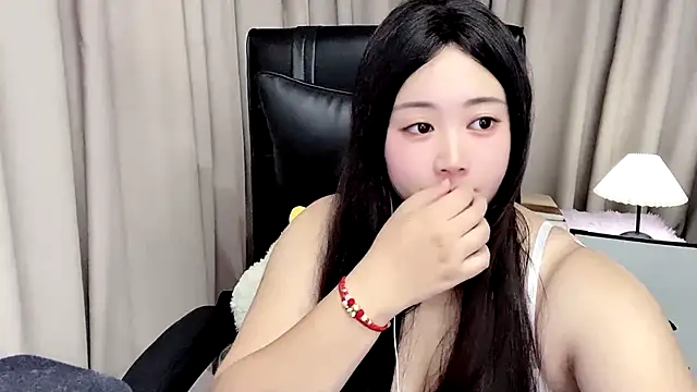 Luckysisi-s online show from 06/22/26, 03:25