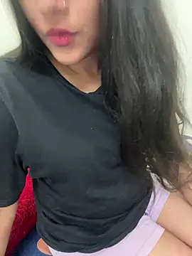 Aalya B online show from 07/28/26, 05:23