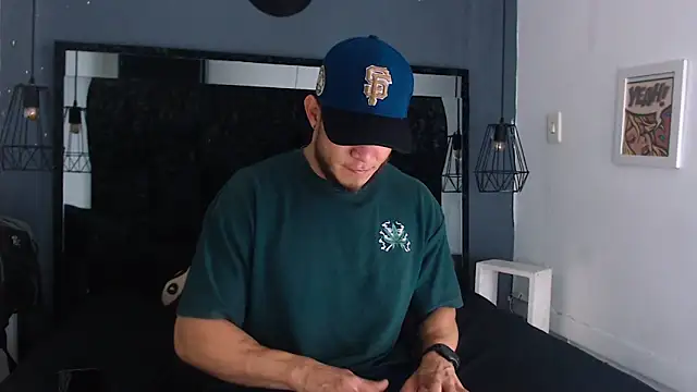 Snapshot of Maximiliano_Stronge chatting on 06/08/26, 01:28 Maximiliano Stronge online show from 06/08/26, 01:28