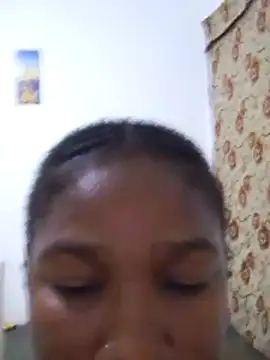 Snapshot of Miriampires chatting on 06/12/26, 10:14 Miriampires online show from 06/12/26, 10:14