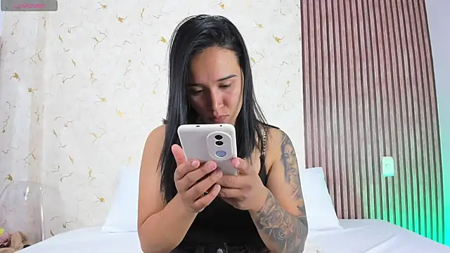 DaniRivers  online show from 07/27/26, 06:59