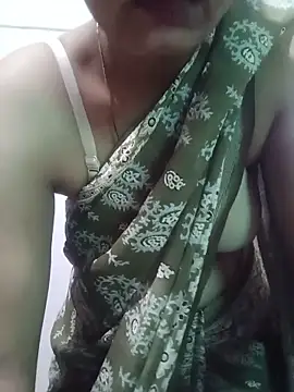 Snapshot of ShilpaSharma chatting on 05/30/26, 04:53 ShilpaSharma online show from 05/30/26, 04:53