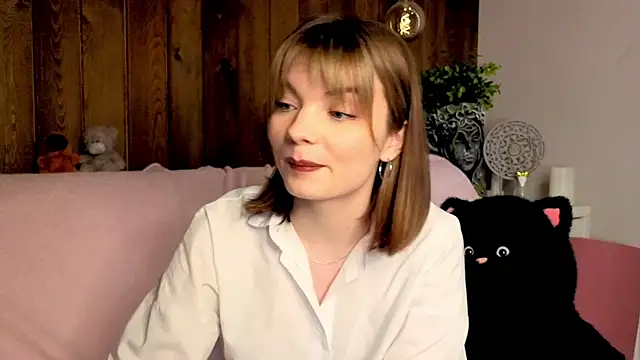 IvoryPesante online show from 05/31/26, 07:59