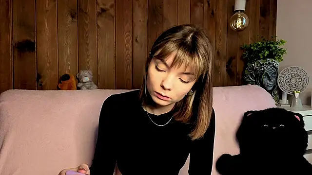 IvoryPesante online show from 06/02/26, 09:11