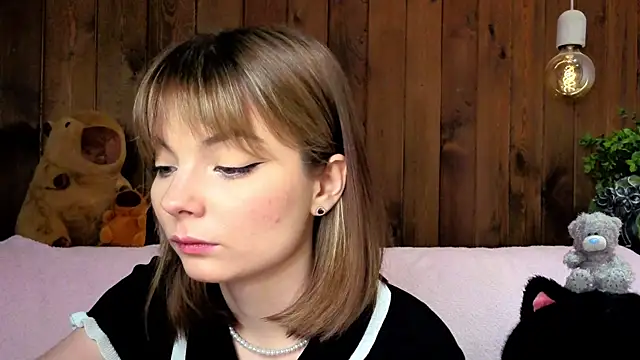 IvoryPesante online show from 06/13/26, 07:56